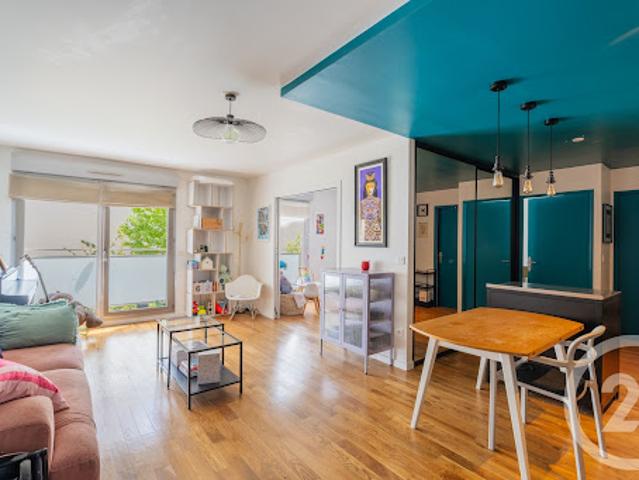Vente Appartement 3 pièces 63.34 m2 Paris 10ème