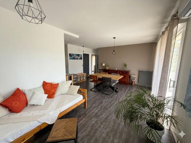 Vente Appartement 3 pièces 63 m2 Nimes