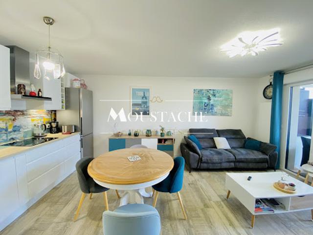 Vente Appartement 3 pièces 63 m2 Royan