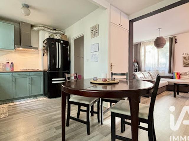 Vente Appartement 3 pièces 63 m2 Sainte genevieve des bois