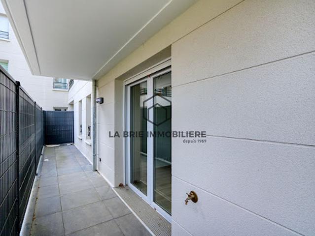 Vente Appartement 3 pièces 60.83 m2 Emerainville