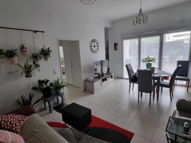 Vente Appartement 3 pièces 60 m2 Cuges les Pins