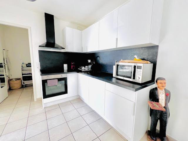 Vente Appartement 3 pièces 60 m2 Marseille 16ème