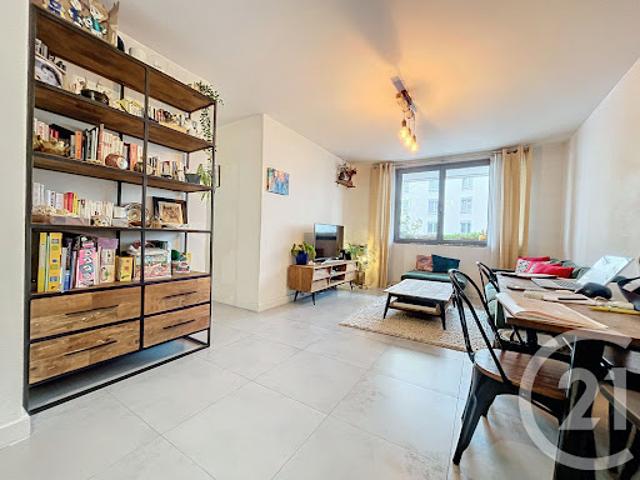 Vente Appartement 3 pièces 60 m2 Paris 20ème