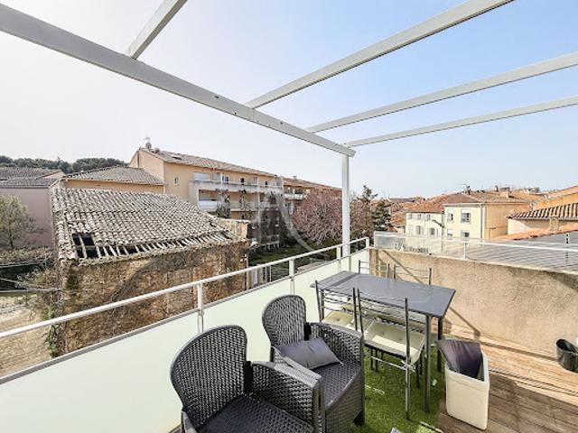 Vente Appartement 3 pièces 61.98 m2 Istres