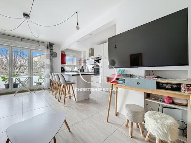 Vente Appartement 3 pièces 61.25 m2 Villejuif