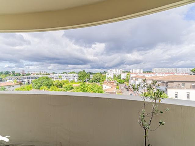 Vente Appartement 3 pièces 61 m2 Merignac