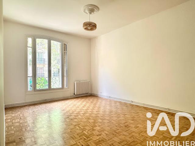 Vente Appartement 3 pièces 61 m2 Paris 18ème