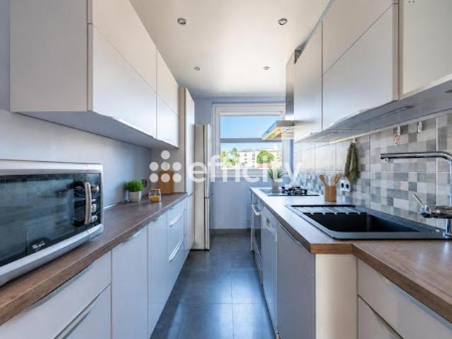 Vente Appartement 3 pièces 61 m2 Suresnes