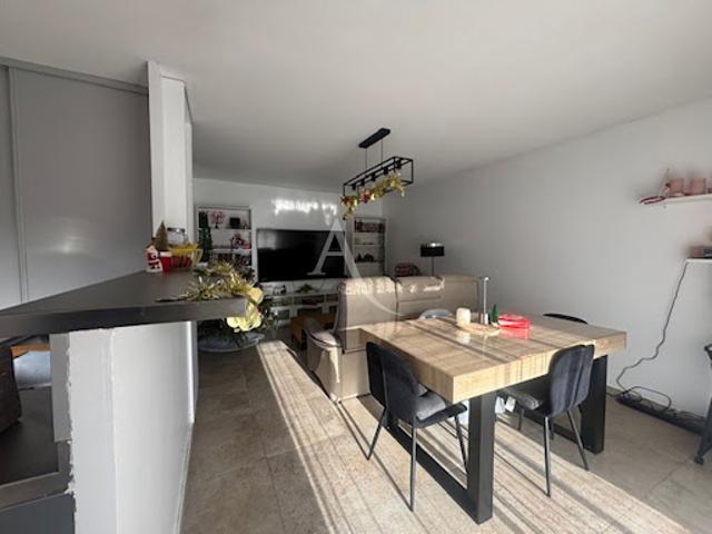Vente Appartement 3 pièces 62.43 m2 Istres