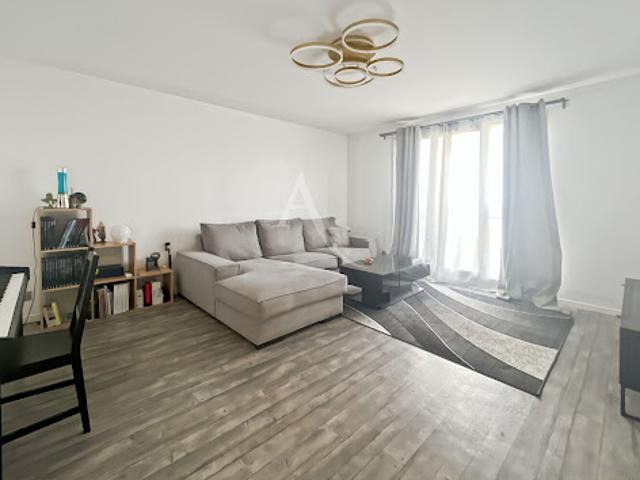 Vente Appartement 3 pièces 62.22 m2 Cergy