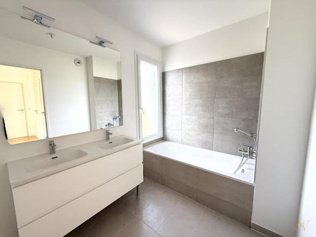 Vente Appartement 3 pièces 62 m2 Cogolin