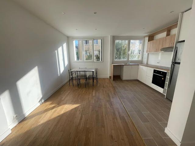 Location Appartement 3 pièces 61.5 m2 Neuilly sur Seine