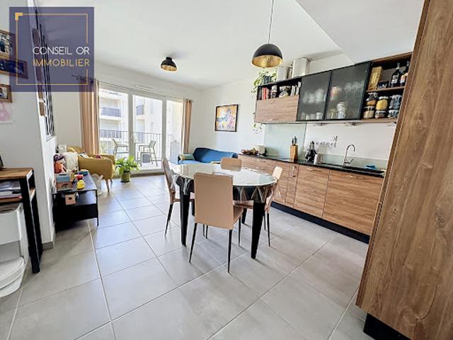 Vente Appartement 3 pièces 62 m2 Pierre benite
