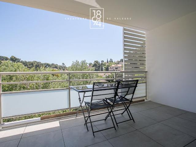 Vente Appartement 3 pièces 67.66 m2 Marseille 12ème