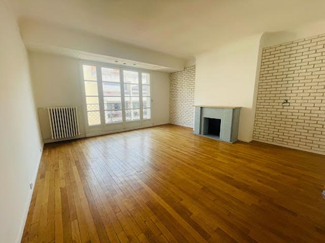 Vente Appartement 3 pièces 68 m2 Paris 18ème