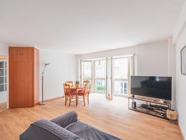 Vente Appartement 3 pièces 67.1 m2 Paris 15ème