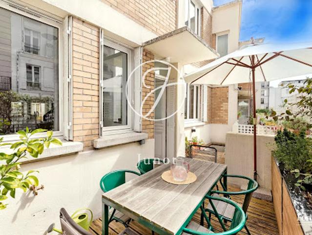 Vente Appartement 3 pièces 67.27 m2 Paris 18ème