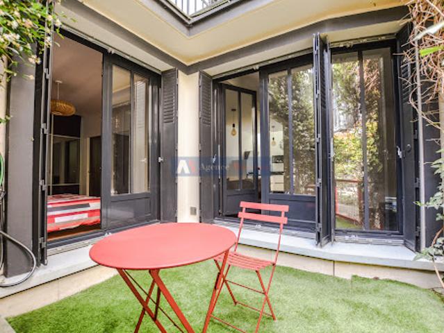 Vente Appartement 3 pièces 67.25 m2 Courbevoie