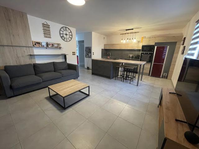 Vente Appartement 3 pièces 67 m2 Le Cannet des Maures
