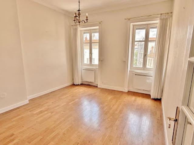 Vente Appartement 3 pièces 67.52 m2 Lyon 8ème