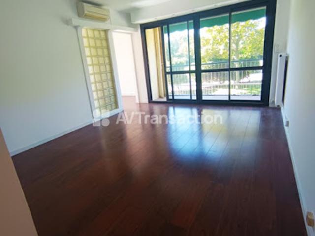 Vente Appartement 3 pièces 67 m2 Marseille 8ème