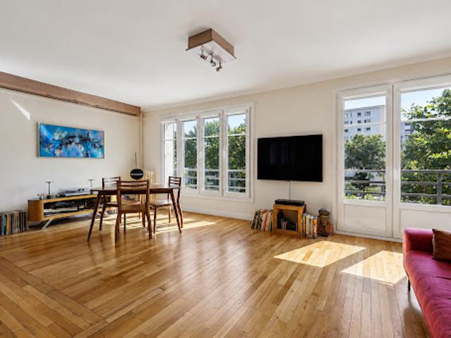 Vente Appartement 3 pièces 67 m2 Paris 18ème