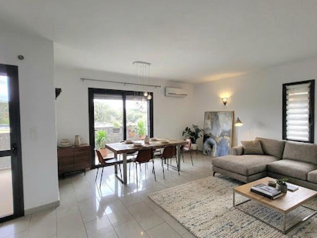 Vente Appartement 3 pièces 67 m2 Porto Vecchio