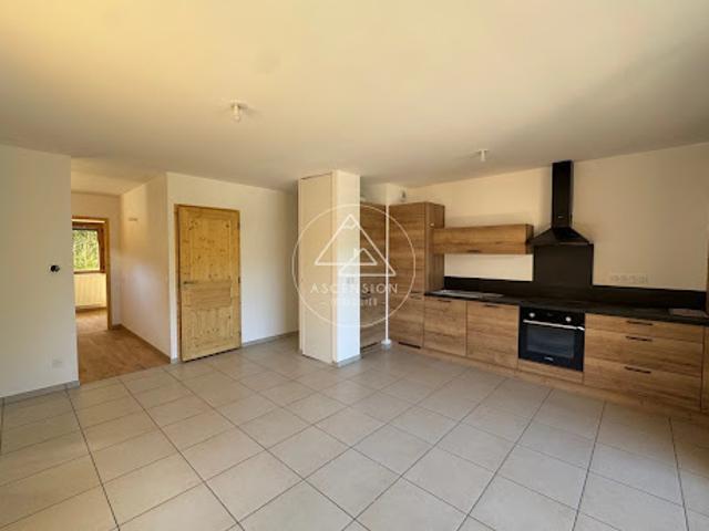Vente Appartement 3 pièces 67 m2 Saint Jean d'Aulps