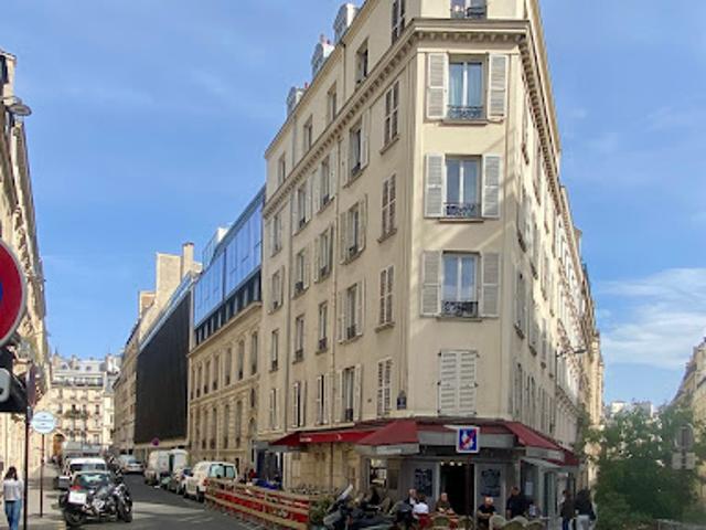 Vente Appartement 3 pièces 64.5 m2 Paris 8ème