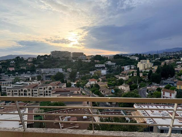Vente Appartement 3 pièces 64.92 m2 Le Cannet