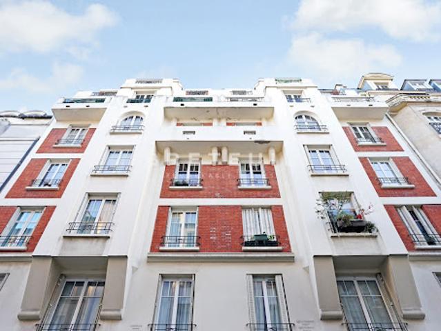 Vente Appartement 3 pièces 64.05 m2 Paris 15ème