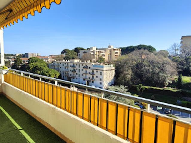 Vente Appartement 3 pièces 64 m2 Antibes