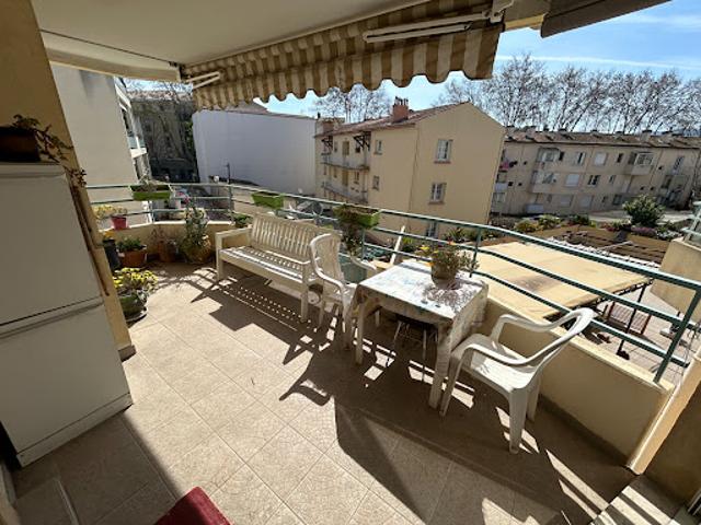 Vente Appartement 3 pièces 64 m2 Six Fours les Plages