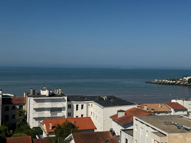 Vente Appartement 3 pièces 65.8 m2 Royan