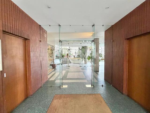 Vente Appartement 3 pièces 64.69 m2 Paris 16ème