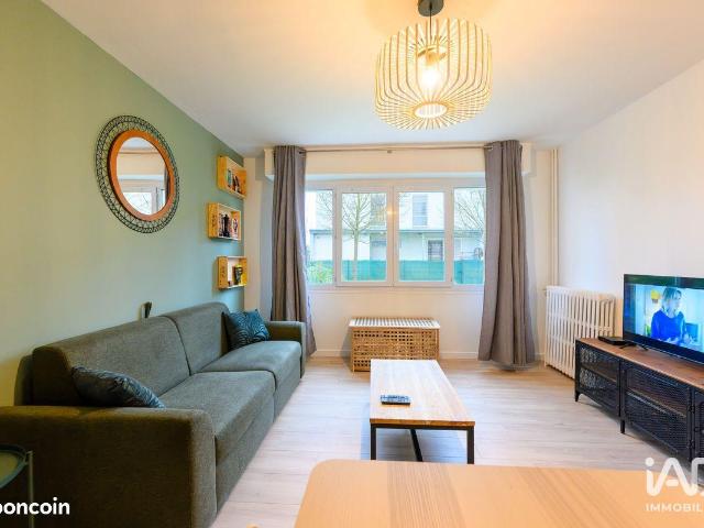Location Bureaux 200 m²