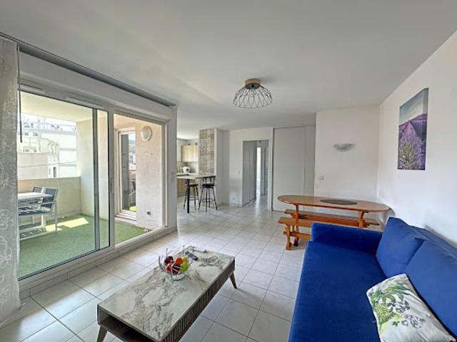 Vente Appartement 3 pièces 66.7 m2 Marseille 8ème