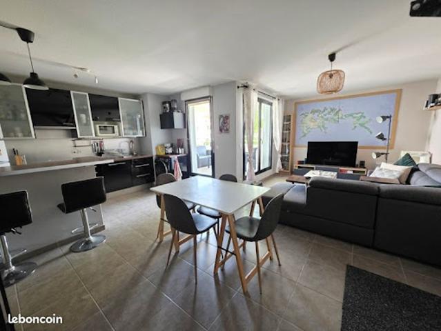 Vente Appartement 3 pièces 66 m2 Merignac