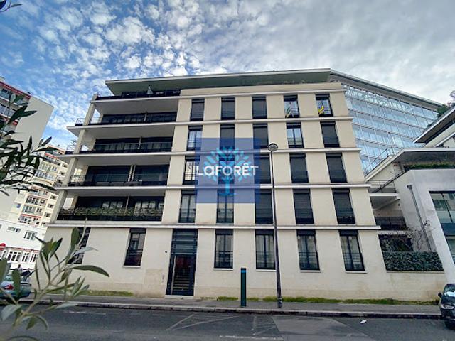 Vente Appartement 3 pièces 66 m2 Paris 15ème