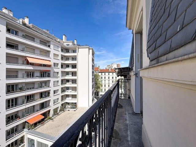 Vente Appartement 3 pièces 68.11 m2 Lyon 7ème
