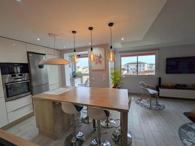Vente Appartement 3 pièces 68.14 m2 Cannes la bocca