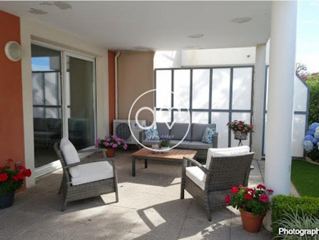 Vente Appartement 3 pièces 68 m2 Hyeres