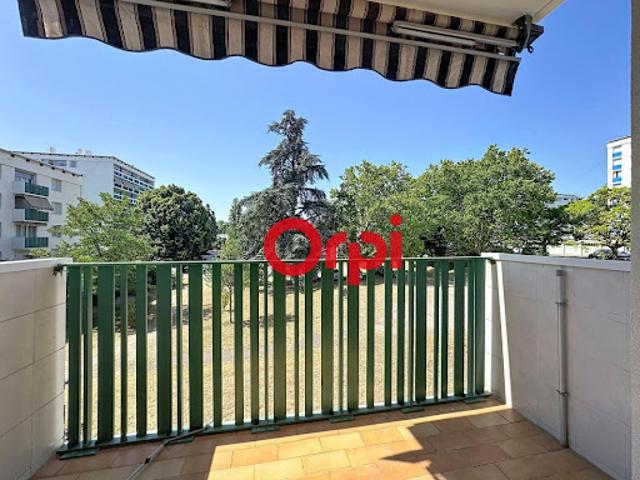 Vente Appartement 3 pièces 68 m2 Pierre benite