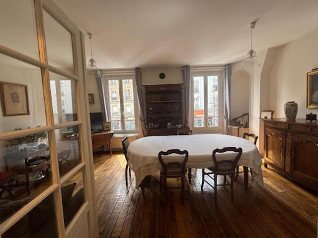 Vente Appartement 3 pièces 69.56 m2 Paris 18ème