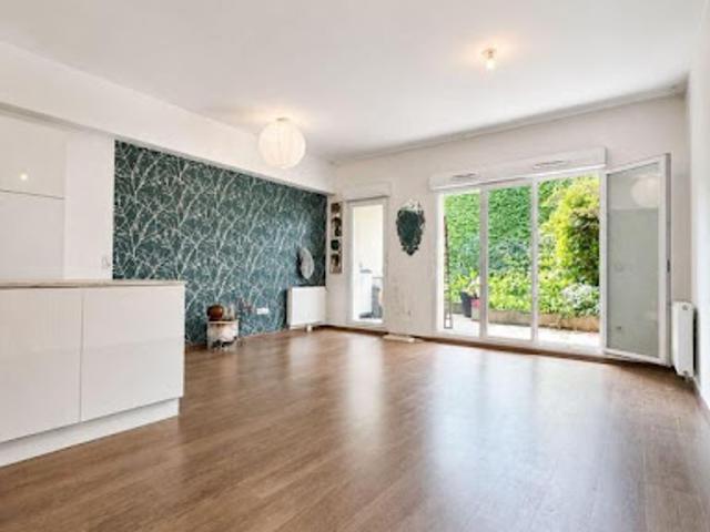 Vente Appartement 3 pièces 69.79 m2 Drancy