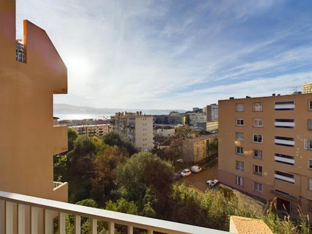 Vente Appartement 3 pièces 69.8 m2 Ajaccio