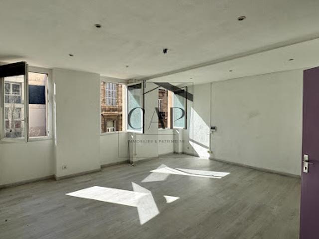 Vente Appartement 3 pièces 69 m2 Marseille 6ème