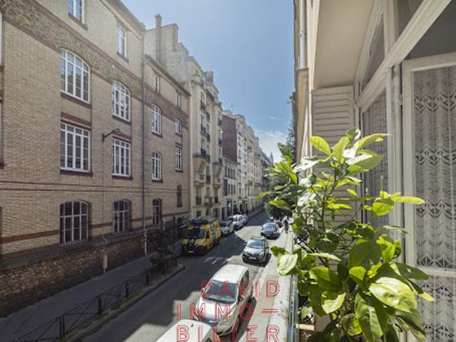 Vente Appartement 3 pièces 73.63 m2 Paris 18ème