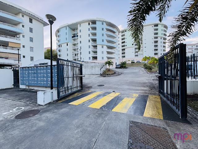 Vente Appartement 3 pièces 73.95 m2 Fort de france